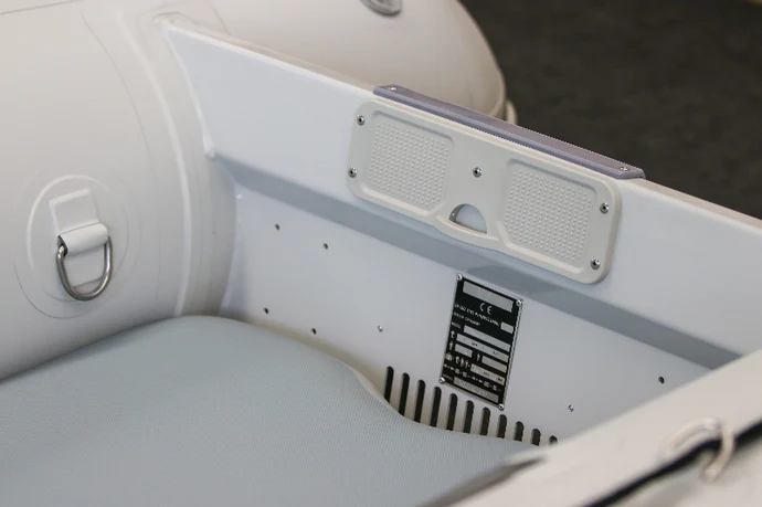 True Kit aluminium transom detail